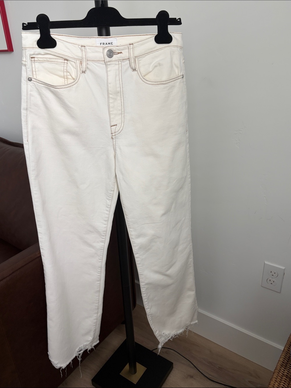 Frame Denim Ivory Cropped Raw-Hem Jeans